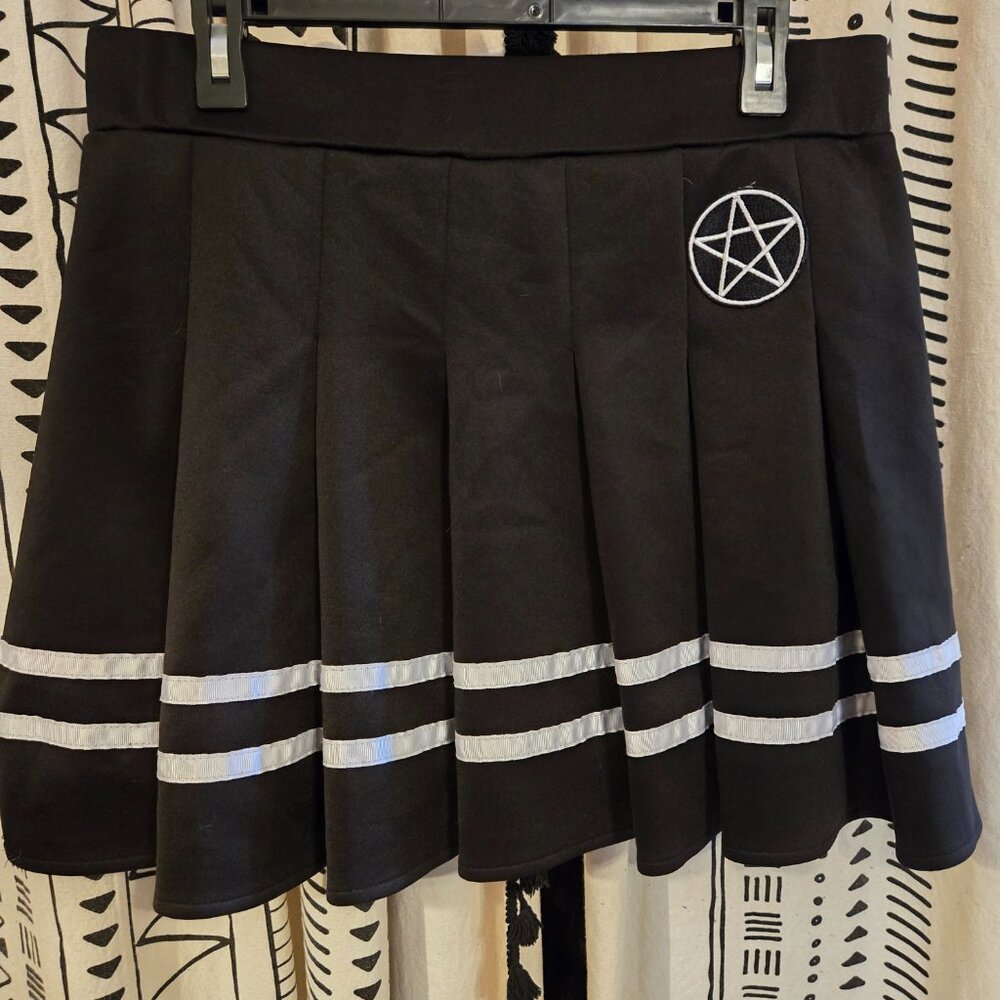 Spencer's elastic waist pleated pentagram cheer skirt XL - Picture 7 of 7